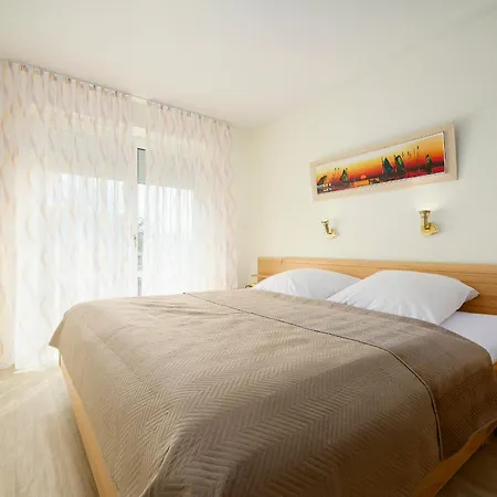 Promenade 18 Lord Nelson Apartment Schonberger Strand